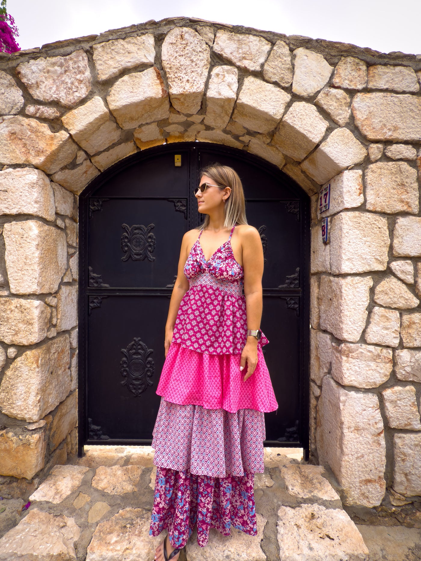 Çiçek Desenli Tasarım Elbise