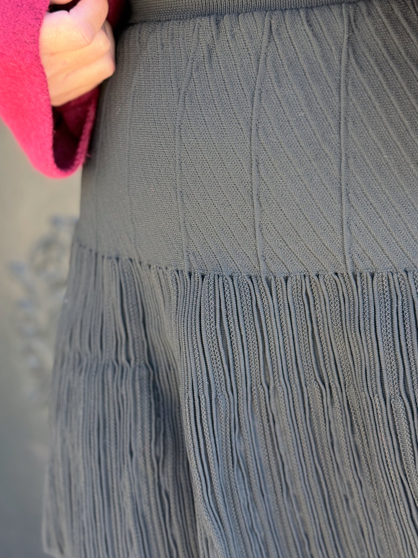 Siyah Çelik Triko Etek