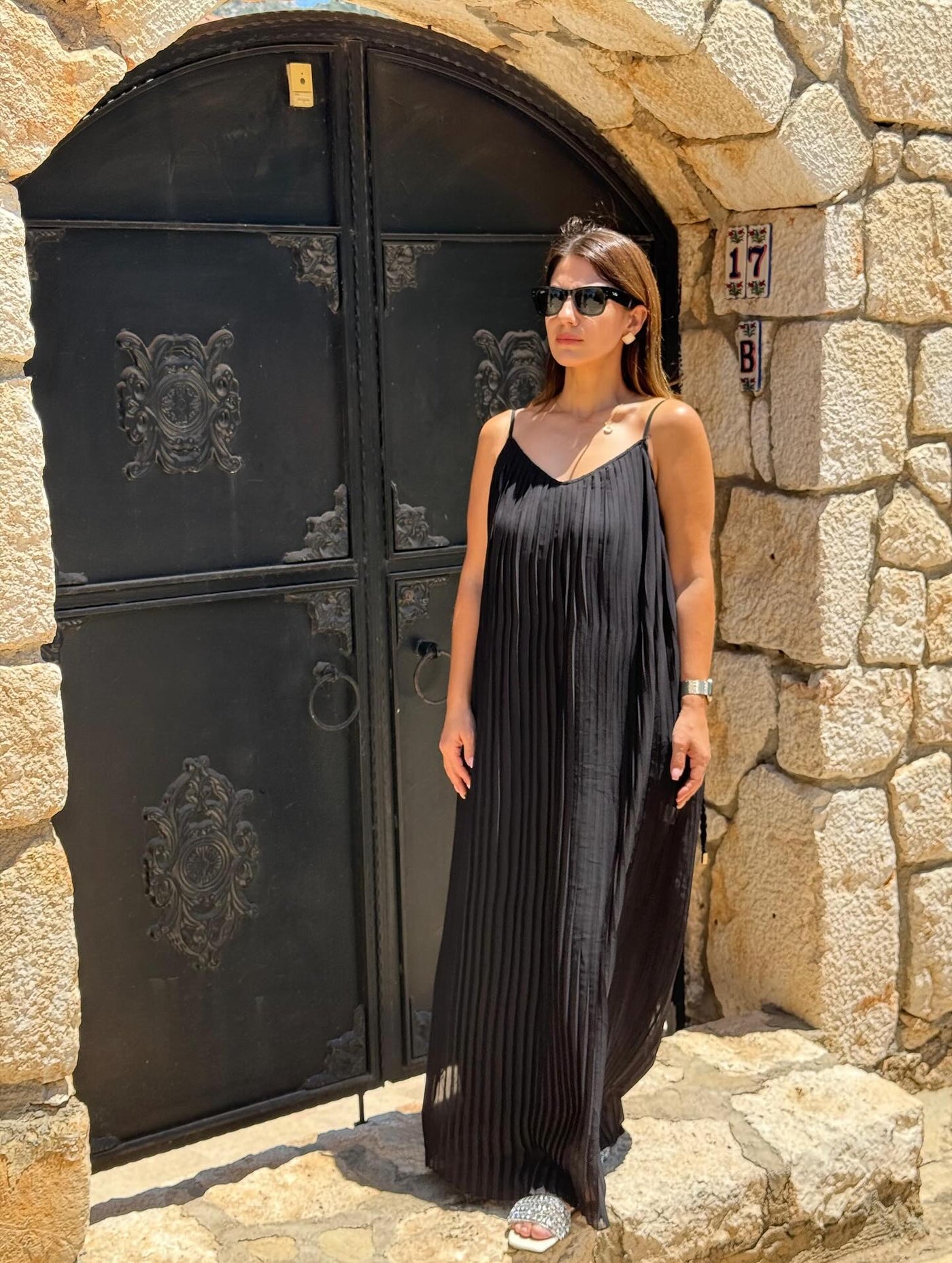 Piliseli Şifon Siyah Tül Elbise