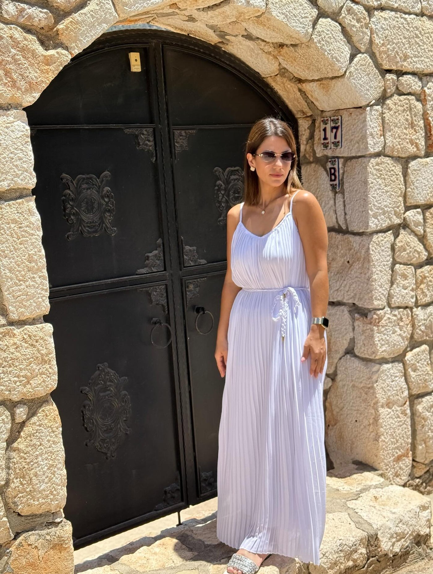 Piliseli Şifon Beyaz Tül Elbise