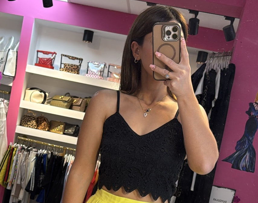 Siyah Dantelli Crop