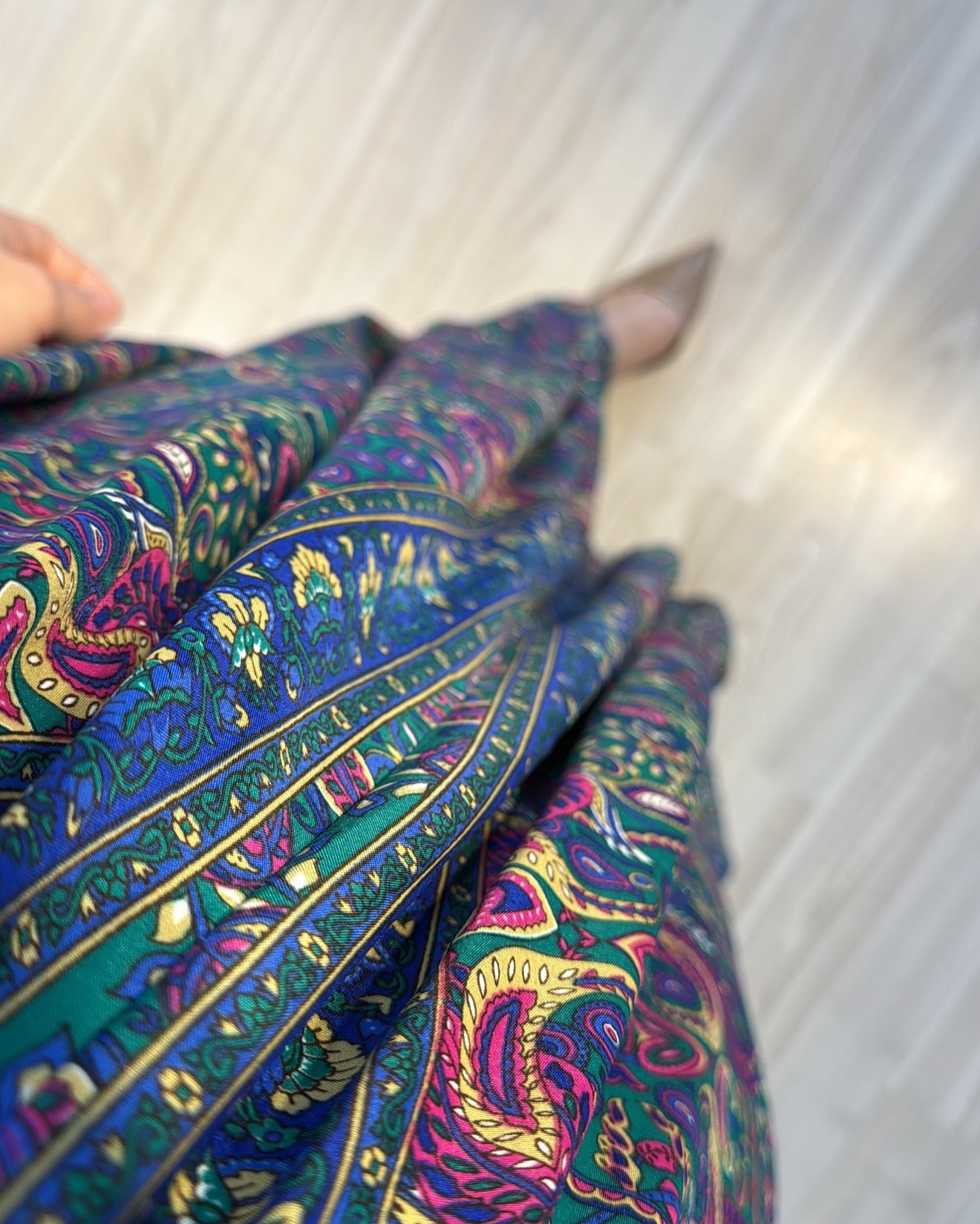 Desenli İpek Saten Elbise