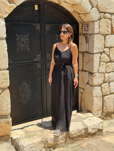 Piliseli Şifon Siyah Tül Elbise