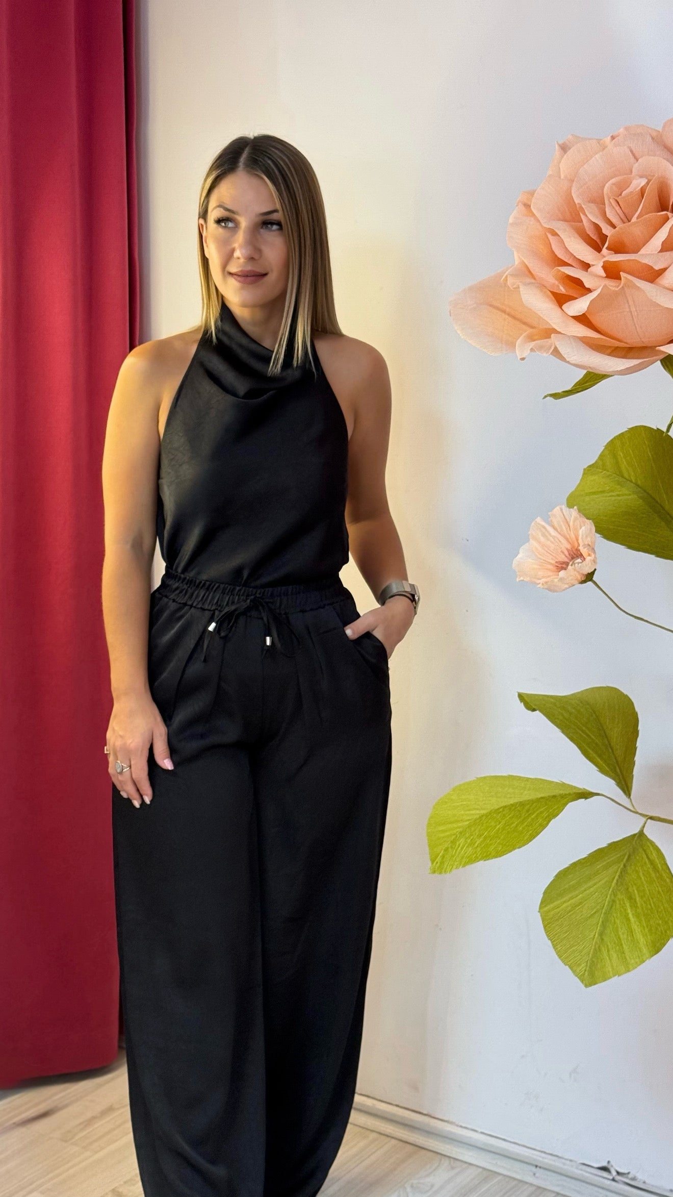 Saten Siyah Pantolonlu Takım