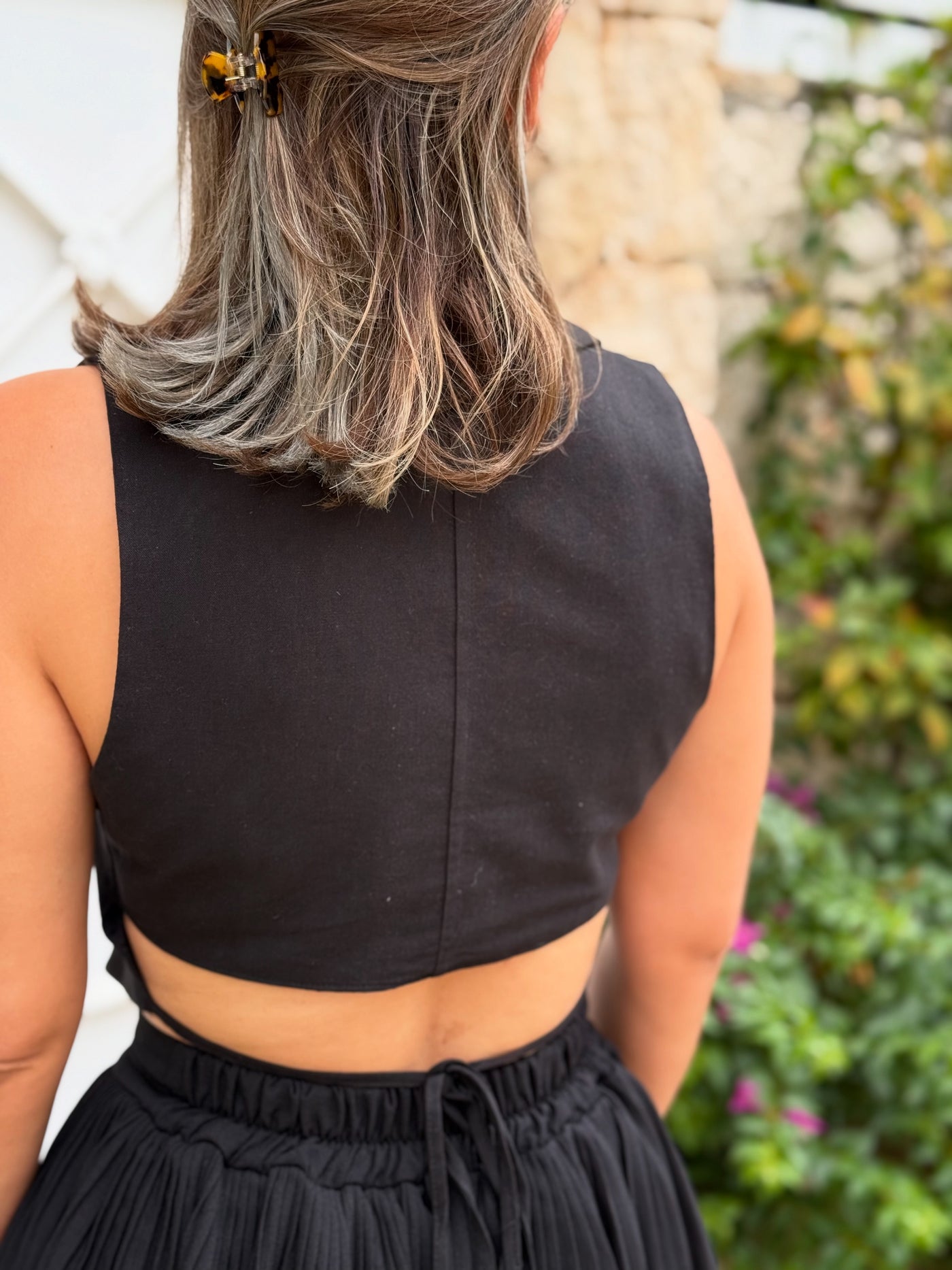 Keten Siyah Sırt Detaylı Yelek