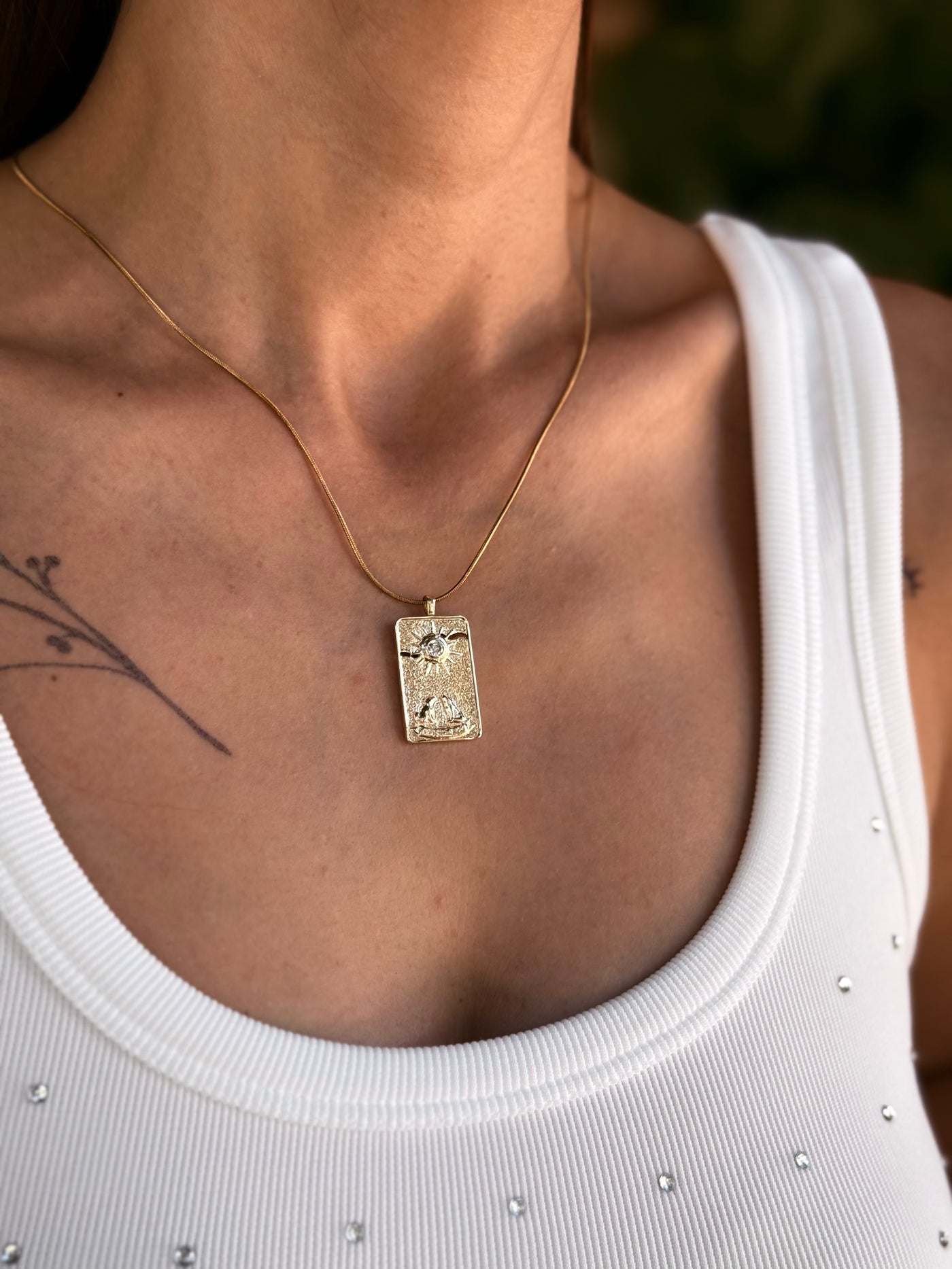 Kare Plaka Çelik Kolye